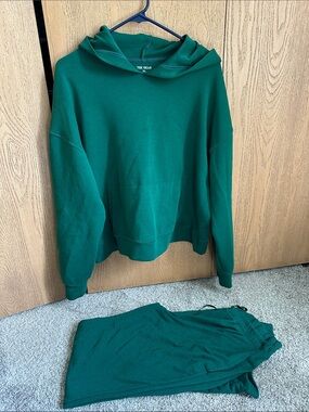 tek gear green hoodie and jogger loungewear set